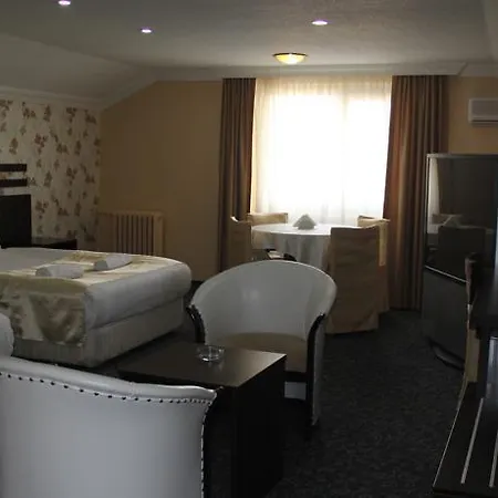 Maltepe Manhattan 3*