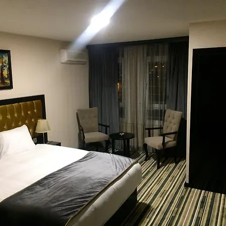 Maltepe Manhattan Otel 3*